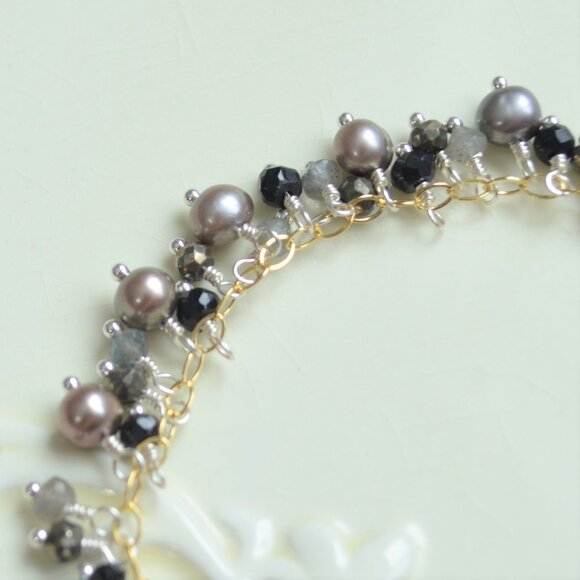 Peacock Pearl and Labradorite Cluster Bracelet in Gold and Silver - Picture 4 of 10